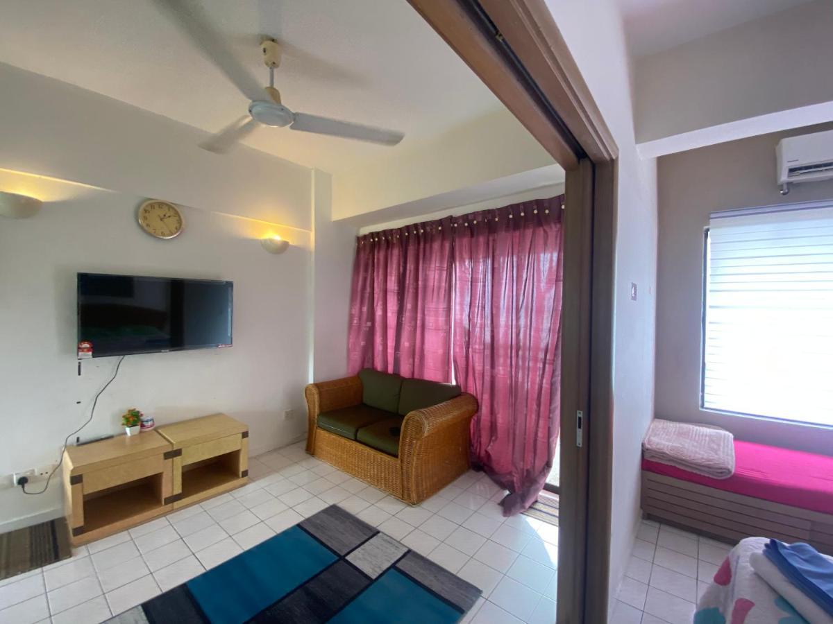 D' Sea View Apartment Port Dickson Exterior photo